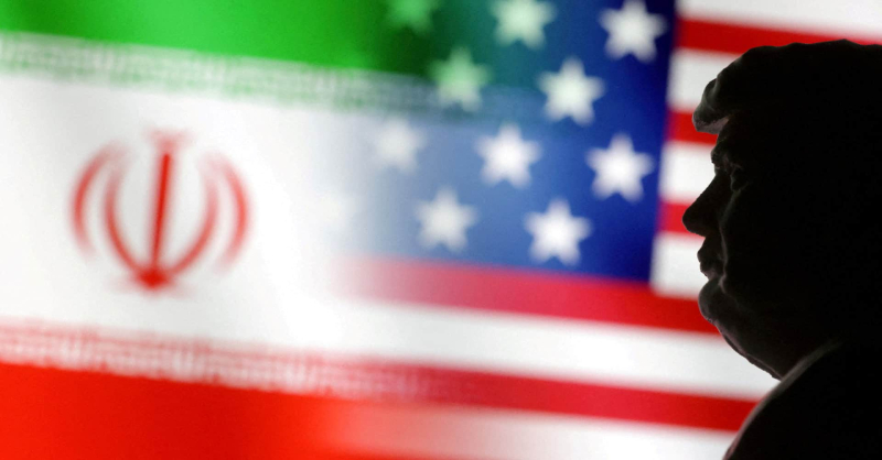 Иран говорит, что согласился на встречу с США, чтобы “дать шанс дипломатии”